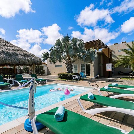 Koyari Modern Condos 9Br 7Ba Sleeps 26 W/ Pool And Roof Deck Palm Beach Kültér fotó