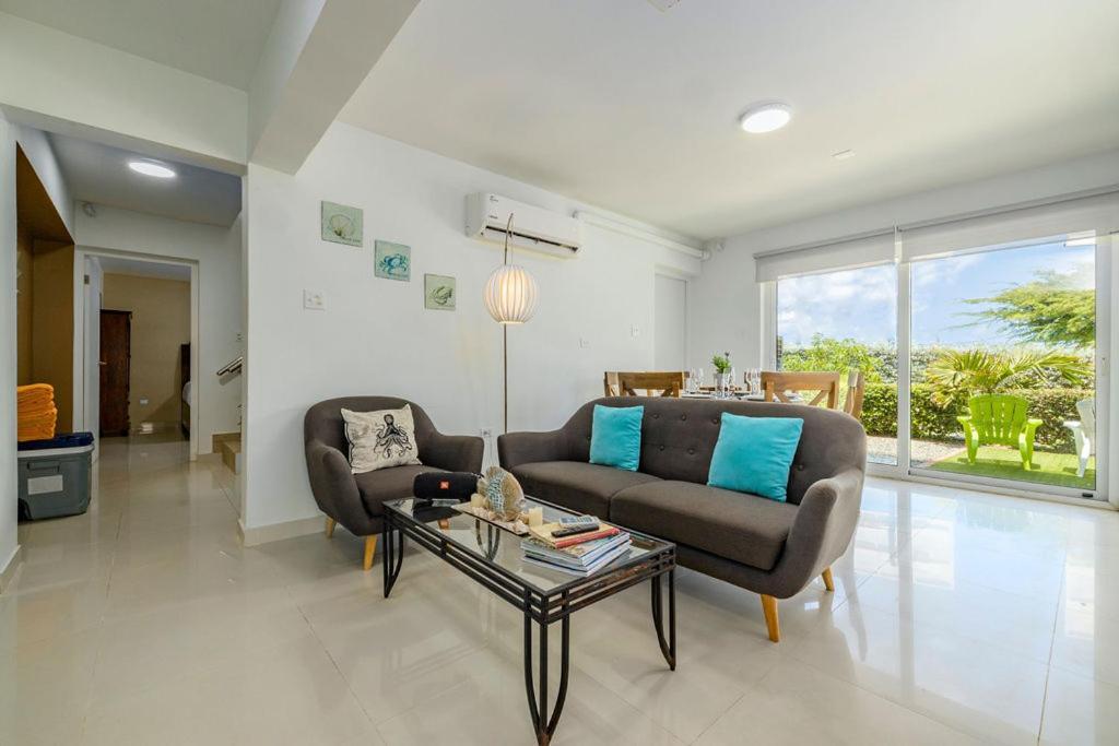 Koyari Modern Condos 9Br 7Ba Sleeps 26 W/ Pool And Roof Deck Palm Beach Kültér fotó