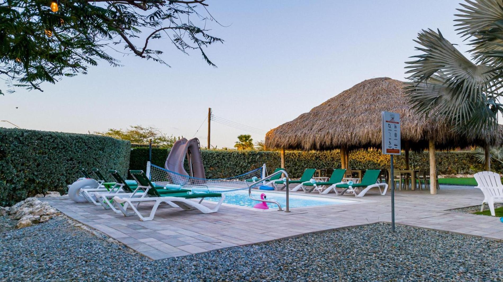 Koyari Modern Condos 9Br 7Ba Sleeps 26 W/ Pool And Roof Deck Palm Beach Kültér fotó