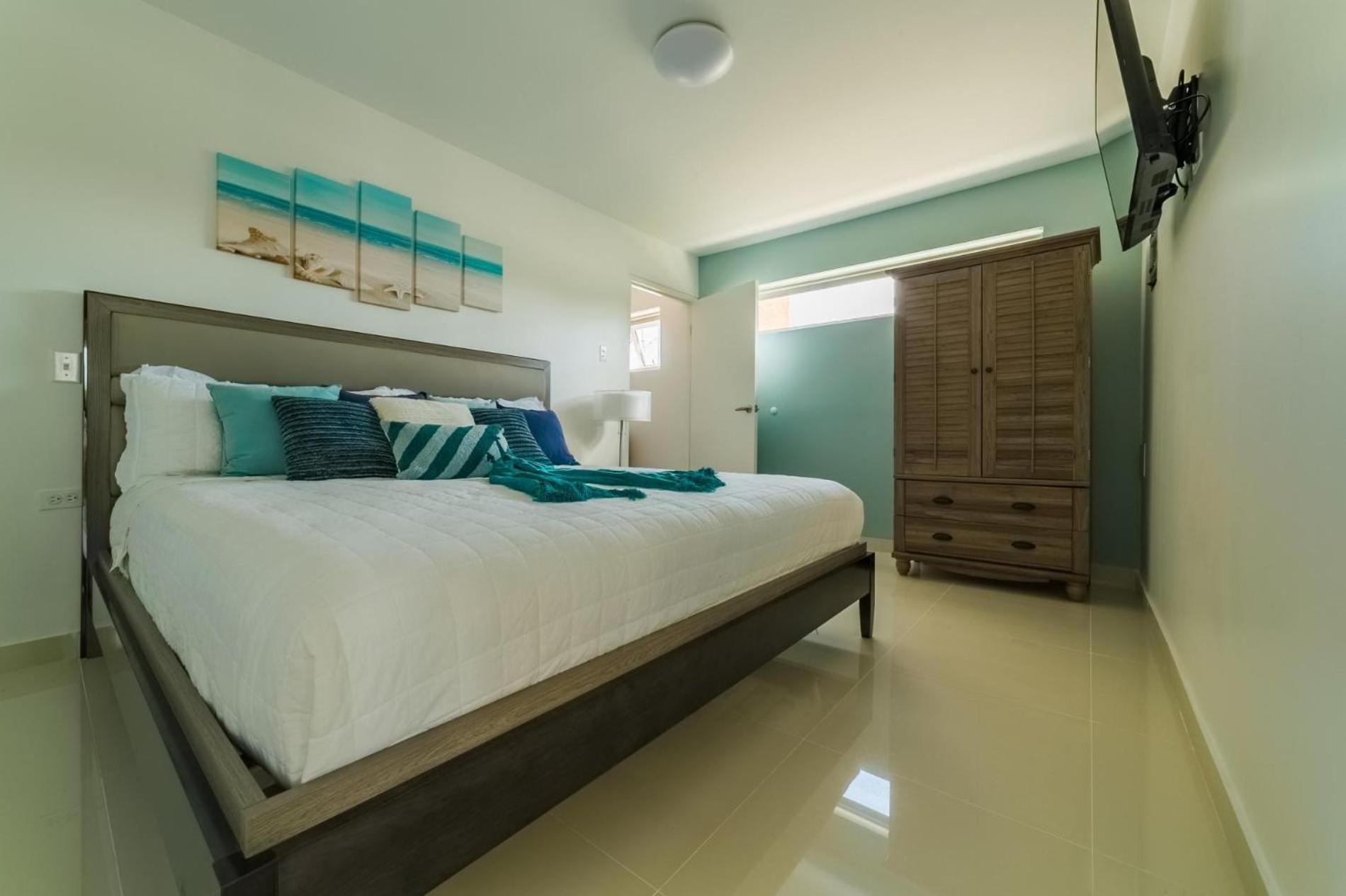 Koyari Modern Condos 9Br 7Ba Sleeps 26 W/ Pool And Roof Deck Palm Beach Kültér fotó
